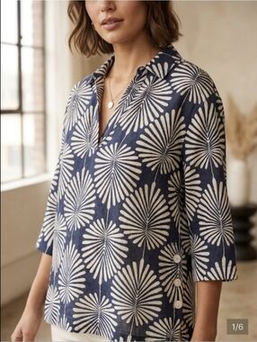 Joie 100% Linen Navy/White Palm Leaf Collar Pop Over Top Mother Of Pearl Buttons